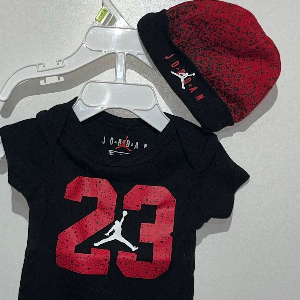 Jordan Baby Black Red Number 23 Jumpman logo Bodysuit Beanie Set Size 6 Months - Picture 5 of 5